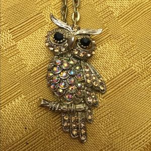 Cute owl necklace!  Gold tone with sparkly jewels